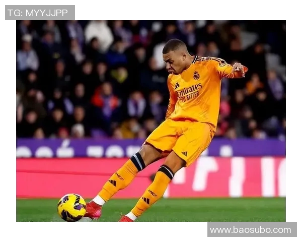 高清大足球明星照片集锦展现球场风采与激情瞬间